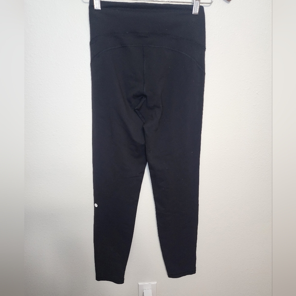 Lululemon athletica black leggings size 4 - Picture 4 of 4